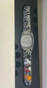 Banda Mágica de Mickey Mouse Parques Disney + Nueva en Caja Última - Imagen 1 de 3