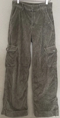 Pantalones para mujer American Eagle Outfitters talla 2 utilitarios pana carga verde militar Foto 1 de 4