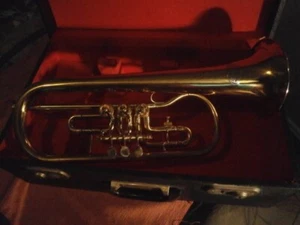 A Vintage Otto Hammig Flumpet/Flug Near Perfect Condition -Mouthpiece and Case - Picture 1 of 12