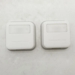 Honeywell Home RCHTSENSOR-2PK/E Smart Room Sensor White - Picture 1 of 3