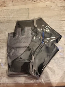 Womens Weight Lifting Half Finger Gloves - Gym - Fitness - Lifting - Black - New - Picture 1 of 2
