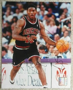 Foto firmada de Ron Artest Metta World Peace 8x10 de los Chicago Bulls Lakers - Imagen 1 de 3