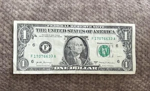 Conjunto de billetes de dólar de lujo tipo billete error dígito desplazamiento “3” raro - Imagen 1 de 4
