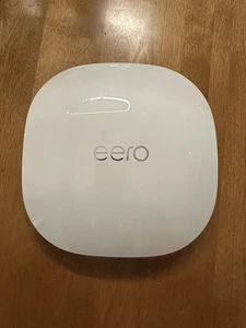 EERO PoE 6 - uchwyt sufitowy/ścienny, dwuzakresowy punkt dostępowy Wi-Fi 6, PoE T010001 - Zdjęcie 1 z 3