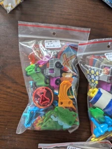Kinder surprise ei verschiedene Flugzeuge und boote - Afbeelding 1 van 14