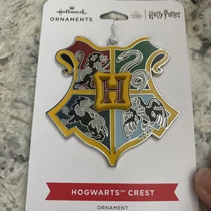 Hallmark Harry Potter Hogwarts Crest 3" Metal Tree Christmas Ornament New! - Picture 1 of 3