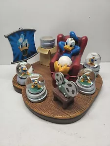 Mini Juego de Teatro Globo de Nieve del Pato Donald Disney Retirado durante el Año #22296 - Imagen 1 de 10