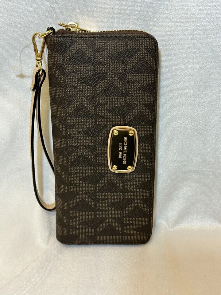 Michael Kors Brown Acorn Logo Womens Passport Wallet Cover Jet Set FabFitFun