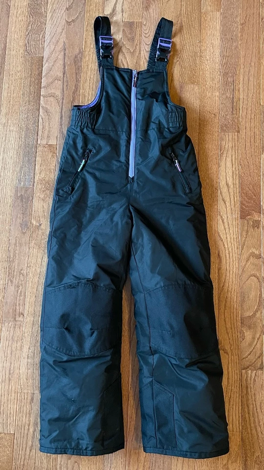 Traje de nieve c9 Champion para niños y niñas Snowbib, negro con forro púrpura, talla M (7-8) Foto 1 de 4