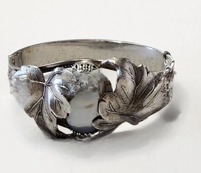 Pulsera con bisagras vintage Whiting & Davis tono plata diseño hoja piedra hematita Foto 1 de 4