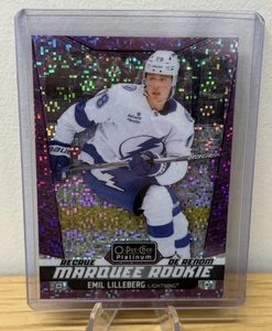 2024-25 O-Pee-Chee Platinum tendone Rookie Emil Lilleberg pixel viola /299 - Foto 1 di 2
