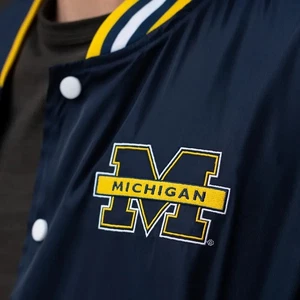Michigan Wolverines Jacke Herren Satin Bomberjacke Basketball Football Jacket - Bild 1 von 4