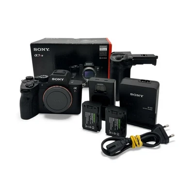 Sony Alpha A7R IV 61MP Vollformat Kamera mit Zubehörpaket + OVP - Bild 1 von 4