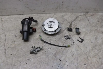 Комплект замков для Honda CBR1000rr 2004-2005 годов выпуска с замком зажигания крышкой бензобака - Изображение 1 из 4