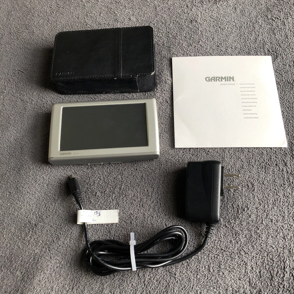 Garmin Nuvi 660 NA GPS Car Nagivation System Bundle - NO TOUCH - Image 1 of 4