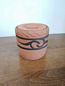 ANTICO VASO HUMIDOR CLIFTON CERAMICA ARGILLA ROSSA CON COPERCHIO - OTTIMO DESIGN - Foto 1 di 8