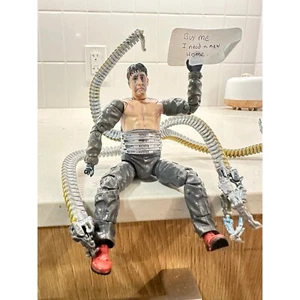 Marvel Doc Ock Action Figure Spider-Man Homem Arhana Battle Damaged Articulated - Picture 1 of 12