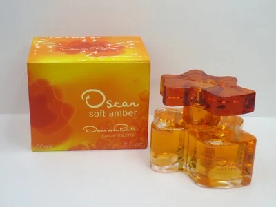OSCAR DE LA RENTA ÁMBAR SUAVE EAU DE TOILETTE 2 OZ EN CAJA Foto 1 de 4