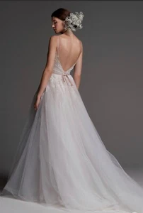 NEW Designer Watters Ivory and Blush Tulle Leaf Lace Avignon 4078b Size 10 Med. - Picture 1 of 7