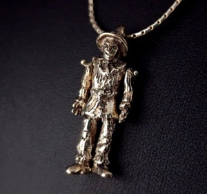 Colgante plata OZ espantapájaros 3D - atractivo y elegante Morgan Fischer - Imagen 1 de 10