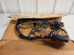 NOS GENUINE GM WIRING HARNESS WITH FUSE BLOCK 6287967 - Bild 1 von 9