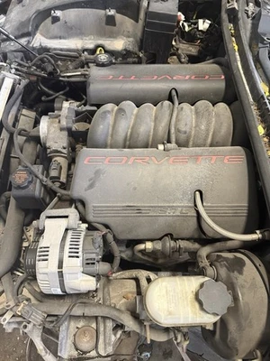 Chevrolet Corvette C5 LS1 2001 motor de 5,7 litros 170 k con cableado y ECM usado Foto 1 de 4
