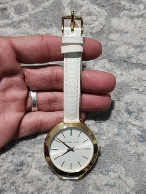 Reloj Michael Kors Slim Runway Mujer 42mm Tono Dorado MK-2273 Blanco Batería Nueva Foto 1 de 4