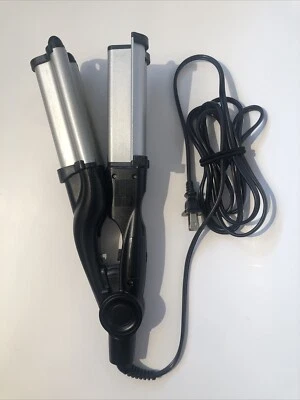 Rizador de pelo húmedo/seco triple barril de cerámica turmalina Vidal Sassoon Foto 1 de 4