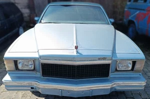 1980er Chevrolet Monte Carlo, 4,9 Liter-V8, Restaurierungsbedürftig - Bild 1 von 24