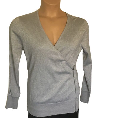 Suéter Cache Nuevo con Etiquetas Punto Plateado Iridiscente Cuello en V Envoltura Cremallera Lateral Talla L Foto 1 de 4