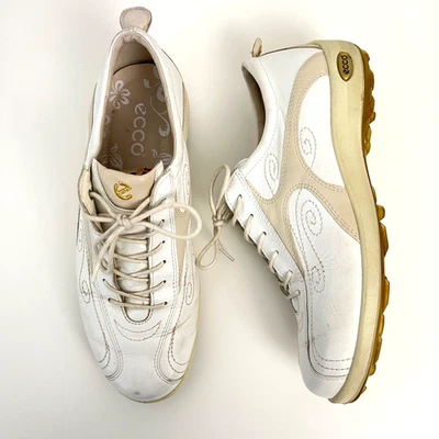 Ecco 高尔夫鞋 无钉 女式 39 白色 奶油 系带 运动 舒适 罕见 — 第 1/4 张图片