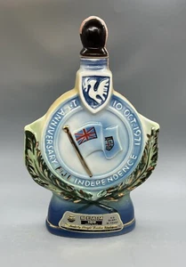 Vintage 1971 Jim Beam Decanter Fiji Independence The Hub of the Pacific EMPTY - Picture 1 of 7