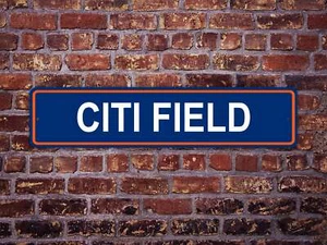 Letrero de calle Citi Field de los Mets de Nueva York en la carretera de béisbol - Imagen 1 de 6