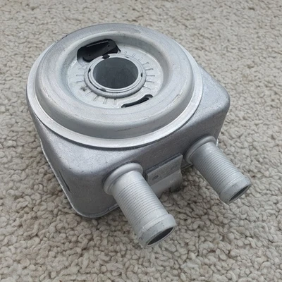 OEM 26410-2G000 Engine Oil Cooler Assy Ems for Kia Sportage 2011~2016 Theta2 Gas - Imagem 1 de 4