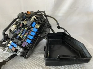 2015-2017 Subaru Legacy Fusebox Fuse Box Relay Module Pr103830b|mb901300b P6QL0 - Picture 1 of 12