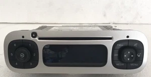 AUTORADIO ORIGINALE FIAT PANDA CROSS DAL 2011 IN POI+ CODICE - Foto 1 di 1