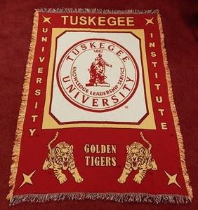 INSTITUTO UNIVERSITARIO TUSKEGEE - Tiro - Manta - Tigres Dorados HBCU 50" X 70" - Imagen 1 de 15