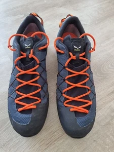NEU Salewa WILDFIRE 2 GTX M Herren Wanderschuhe Größe 46 Trekkingschuhe schwarz - Bild 1 von 6