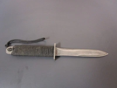 Cuchillos John EK modelo Commando, Effingham, Il Foto 1 de 4