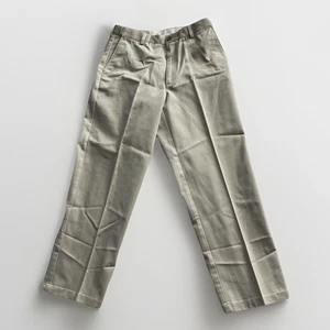 LL Bean Mens 32x30 Natural Fit Flat Front Khaki Pants Expandable Waist - Picture 1 of 8