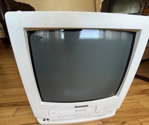 PANASONIC C1331W 13" RETRO GAMING CRT TV VHS VCR FM Radio Tested. No remote. - Picture 1 of 6