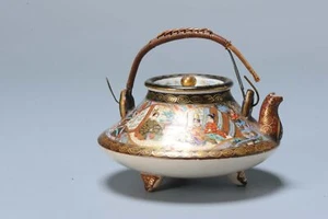 Antique Meiji period Japanese Satsuma Tea Pot Japan 19th c - Picture 1 of 1