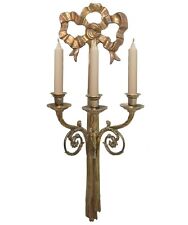 EARLY 20TH C ANTIQUE LG ORNATE BRASS WALL SCONCE, W/RIBBON/SCROLLED 3-ARM DESIGN