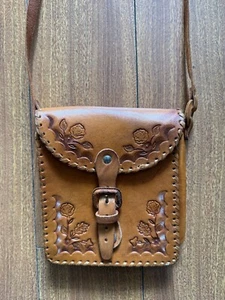 Vintage 70s BoHo Leather Purse Embossed Stamped Crossbody Bag Roses Hand Tooled - Picture 1 of 9