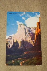 Einer der ""Drei Patriarchen"" - Zion Nationalpark, Utah - Bild 1 von 2