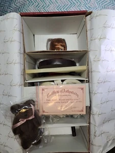 FAYZAH SPANOS YUM YUM WANT SOME PORCELAIN PRECIOUS HEIRLOOM DOLLS HIGHCHAIR - Picture 1 of 3