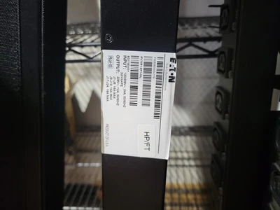 Unidad de distribución de energía Eaton conmutada ePDU 24 salidas receptáculo PW309SW0U178 Foto 1 de 4