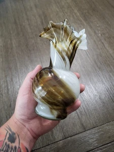 Jarrón de vidrio artístico blanco tortuga 8,5" con volantes remolino leopardo hecho a mano decoración artesanal - Imagen 1 de 11