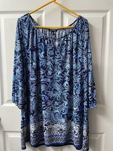 Roz & Ali Top Womens Plus Size 2X Blue White Floral Knit Tunic Key Hole - Picture 1 of 8