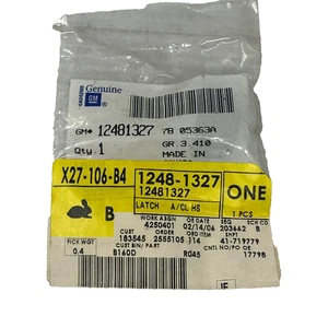 Genuine GM 12481327 Air Cleaner Housing Latch – OEM Intake Cover Clip - Picture 1 of 5